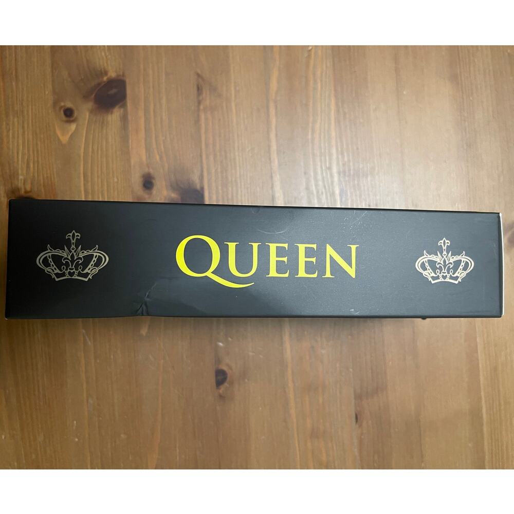 Queen Knit Crew Socks 3 Pairs NEW in Box Perri's Mens Black Work Music Band Gift - Picture 6 of 11